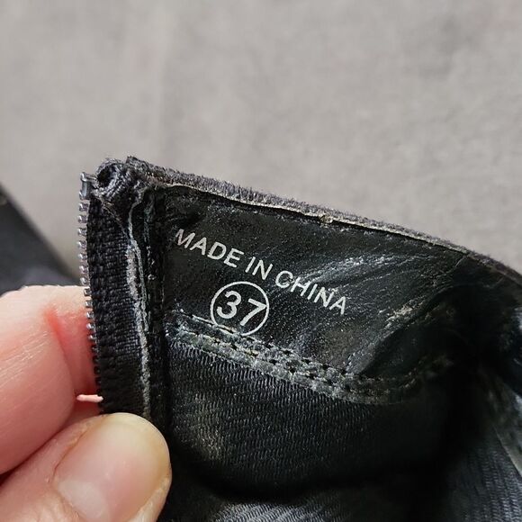 Size 7 black booties ruched scrunched heels side zipper suede spring brand preow - Picture 9 of 17